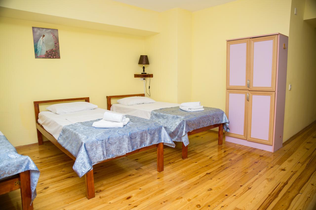 Highland Park Hostel Баку Екстериор снимка